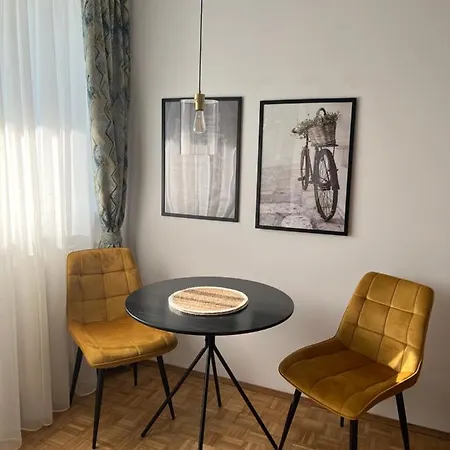 Apartment C & A *